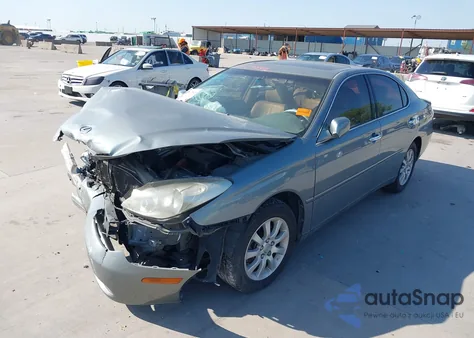 2002 Lexus Es 300 z USA, uszkodzony, nr VIN JTHBF30G620057035